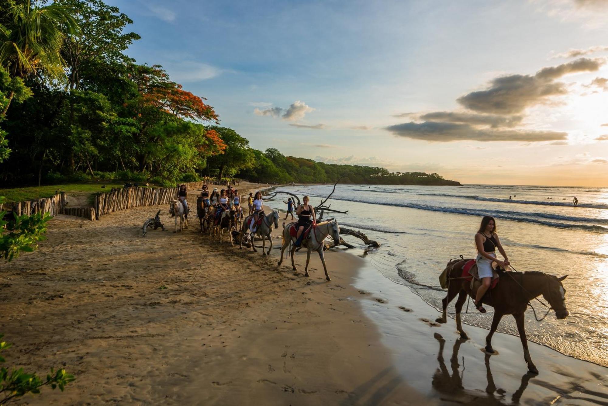 The Coast Beachfront Hotel Tamarindo Exteriér fotografie