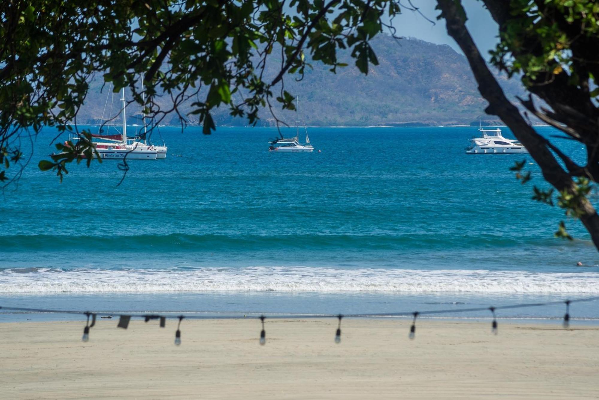 The Coast Beachfront Hotel Tamarindo Pokoj fotografie