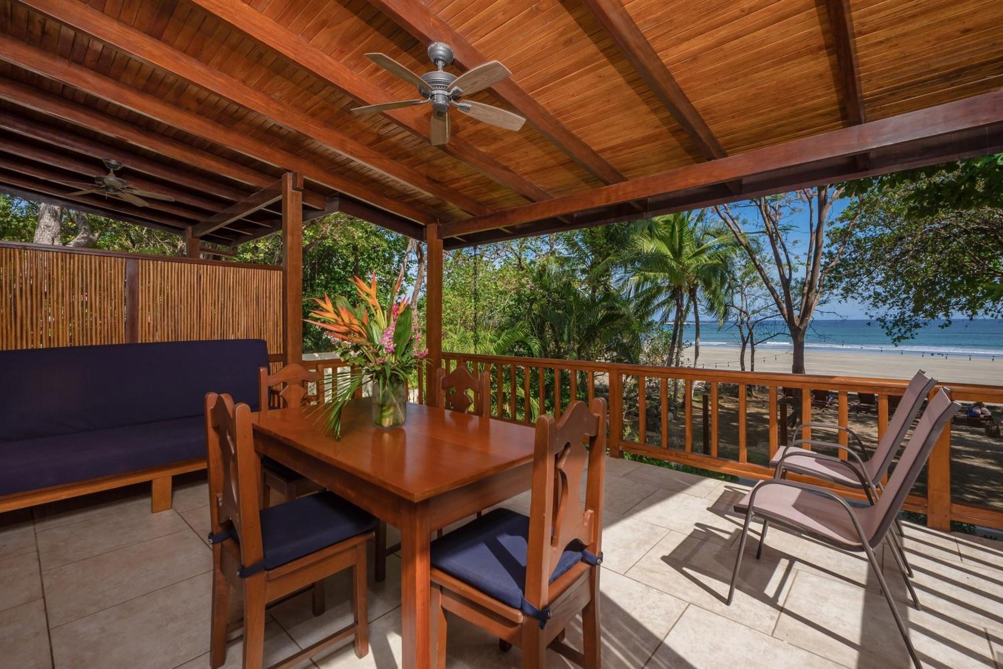 The Coast Beachfront Hotel Tamarindo Pokoj fotografie