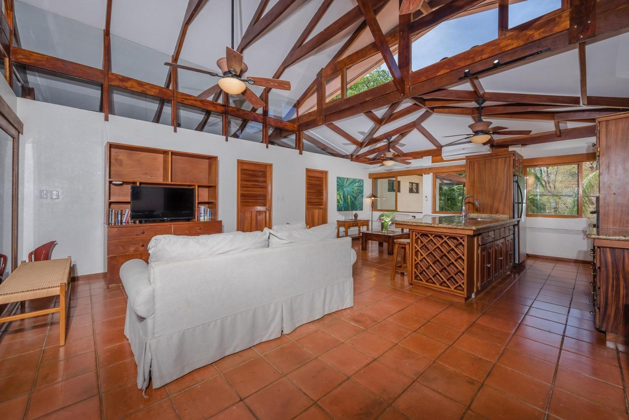 The Coast Beachfront Hotel Tamarindo Pokoj fotografie